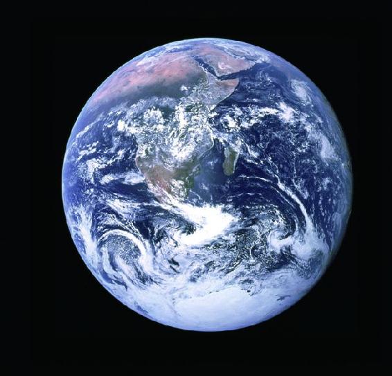图19 阿波罗17号太空船于1972年拍摄的地球